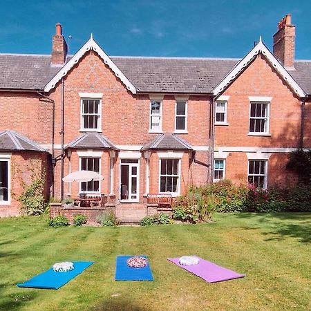 Bed and Breakfast Claridge House Lingfield Esterno foto