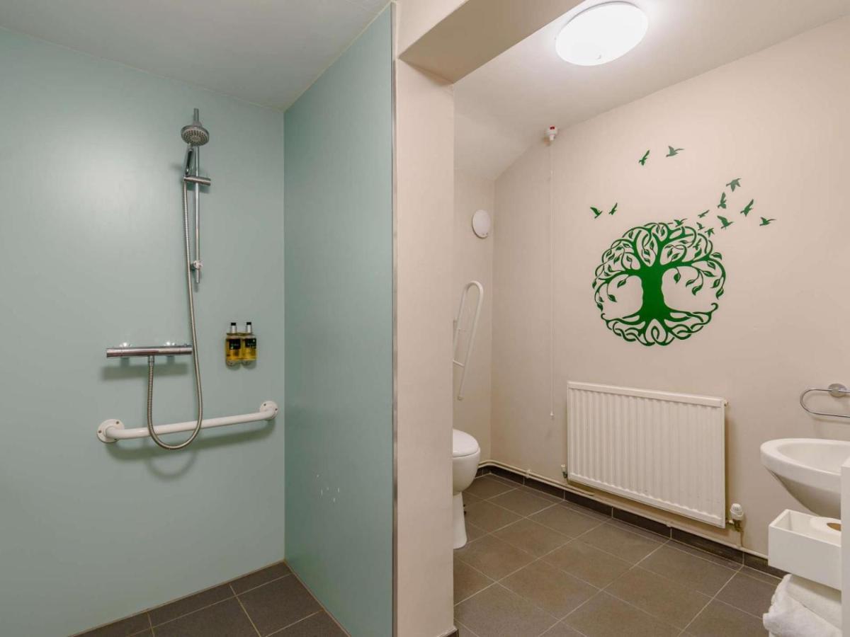 Bed and Breakfast Claridge House Lingfield Esterno foto