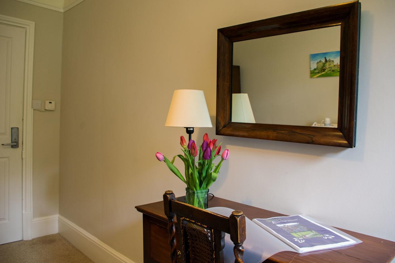 Bed and Breakfast Claridge House Lingfield Esterno foto